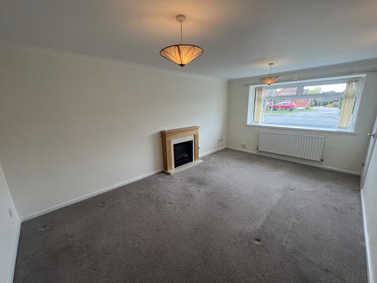 14 Juniper Gardens, Bingham, Nottingham, Nottinghamshire NG13 8UA