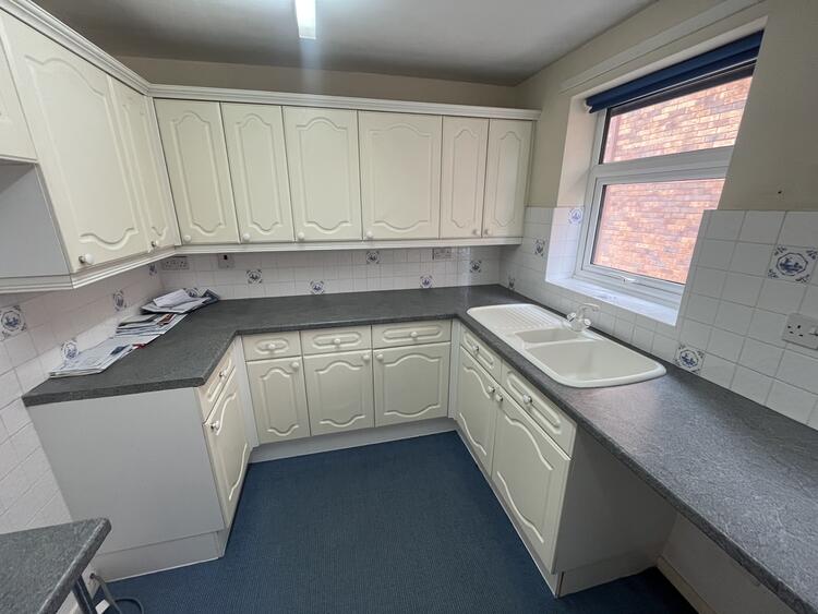 14 Juniper Gardens, Bingham, Nottingham, Nottinghamshire NG13 8UA