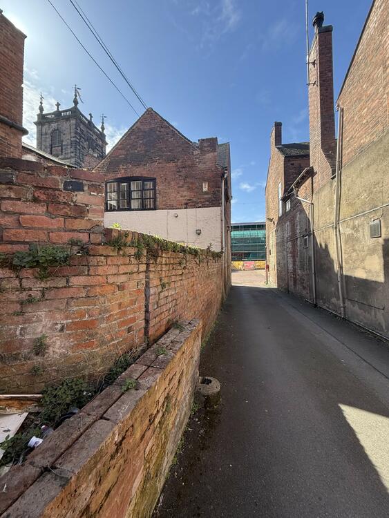 Commercial Property in Burton-On-Trent