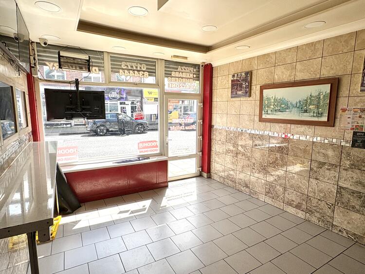 Commercial Property in Alfreton image 3