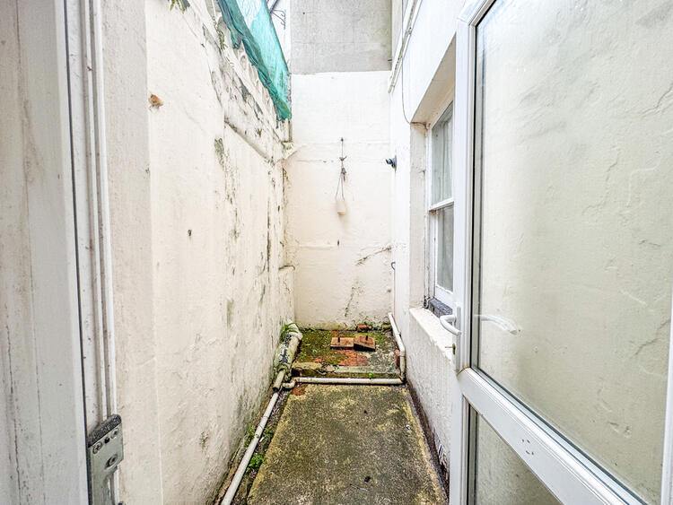 28A Chatham Place, Brighton, East Sussex BN1 3TN