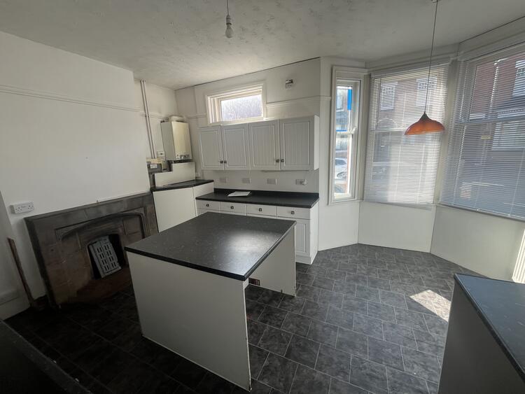 81 Stretton Road, Leicester, Leicestershire LE3 6BL