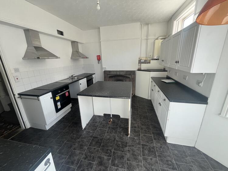 81 Stretton Road, Leicester, Leicestershire LE3 6BL
