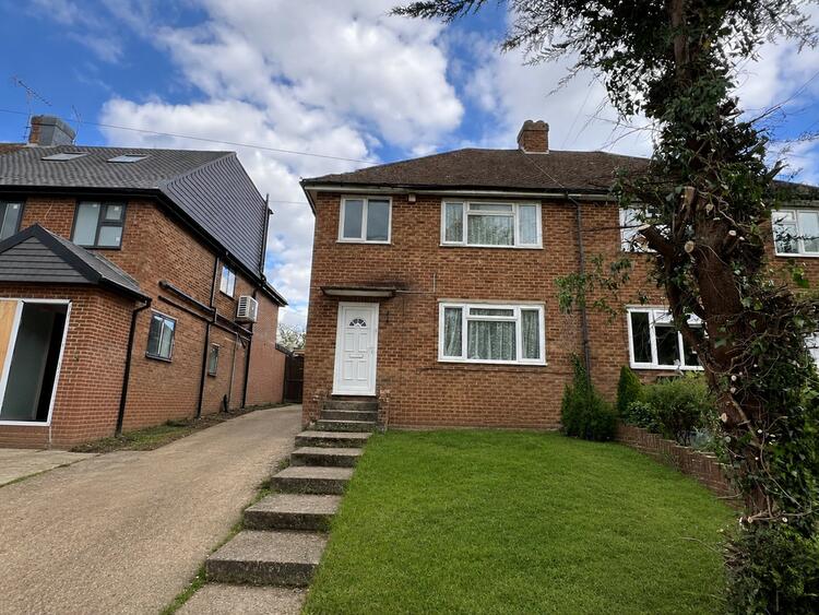 Semi-detached House in High Wycombe