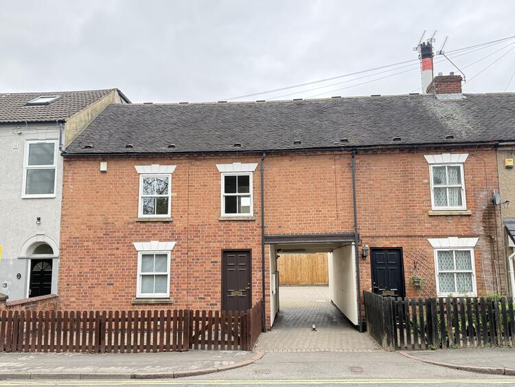 Terraced House in Burton-On-Trent