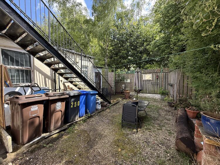 Commercial Property in Sheffield image 4