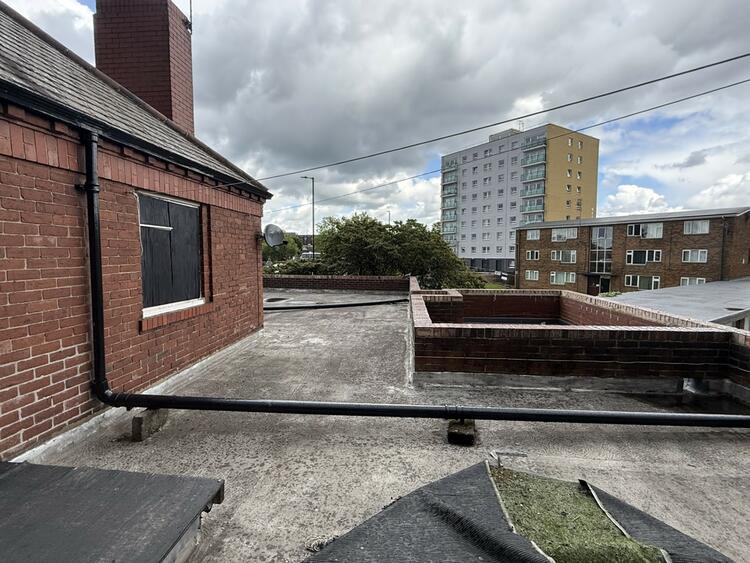 Former Pub Premises, 135 Cleveland Street, Doncaster, South Yorkshire DN1 3AR