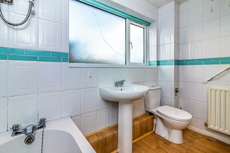 4 Moorfield Close, Ravenfield, Rotherham, South Yorkshire S65 4QW