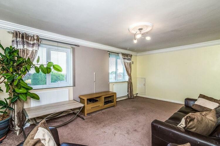 4 Moorfield Close, Ravenfield, Rotherham, South Yorkshire S65 4QW