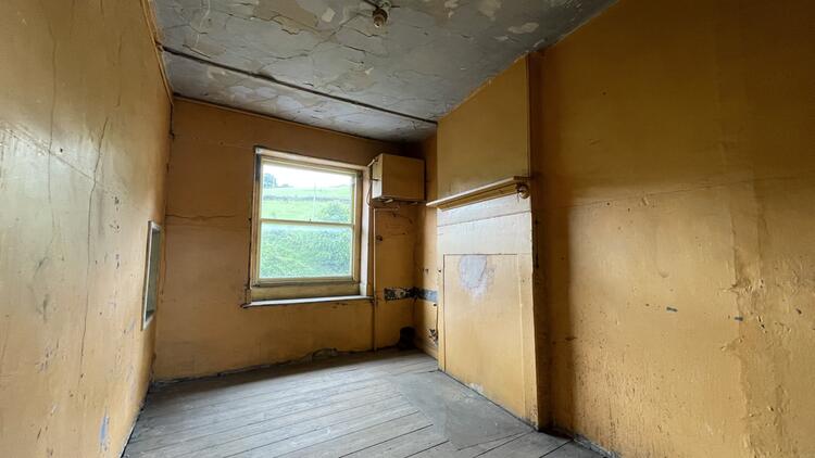 104a Halifax Road, Keighley, West Yorkshire BD21 5ET