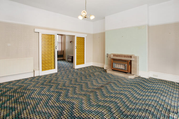 Terraced House in Dawlish image 5