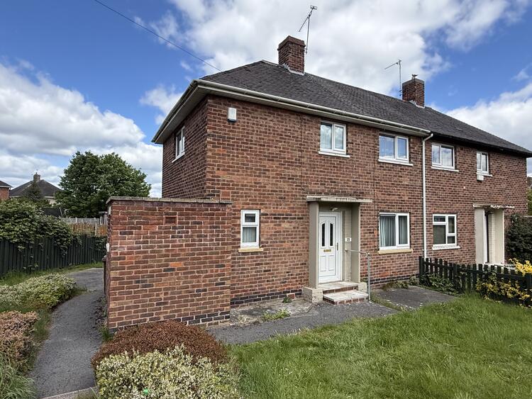 Semi-detached House in Sheffield