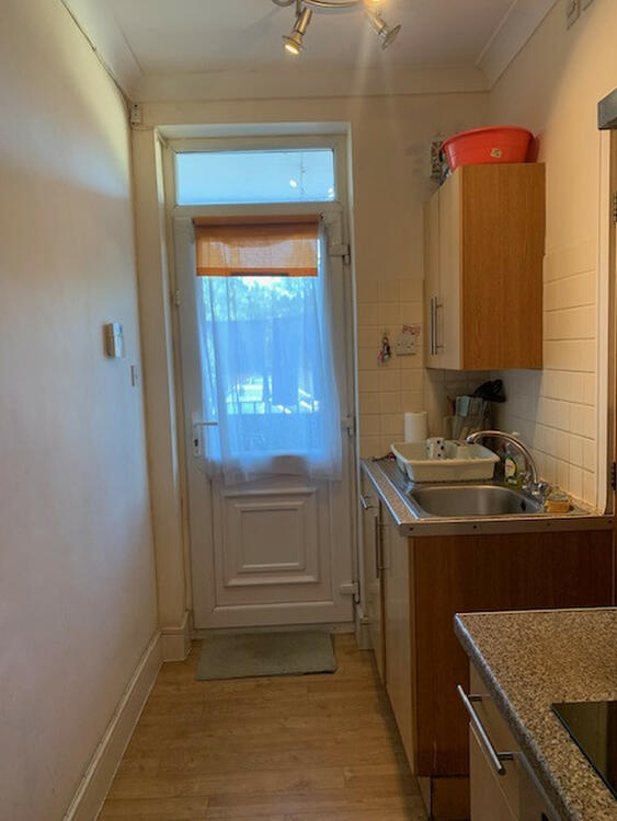 Flat in London image 3