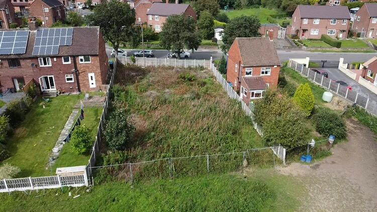 Land in Chesterfield