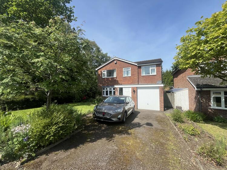 Detached House in Leicester image 3