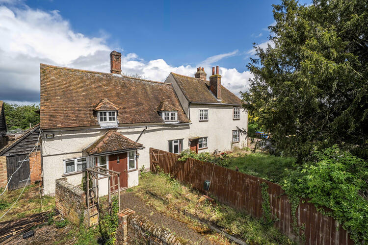 Detached House in Bedford