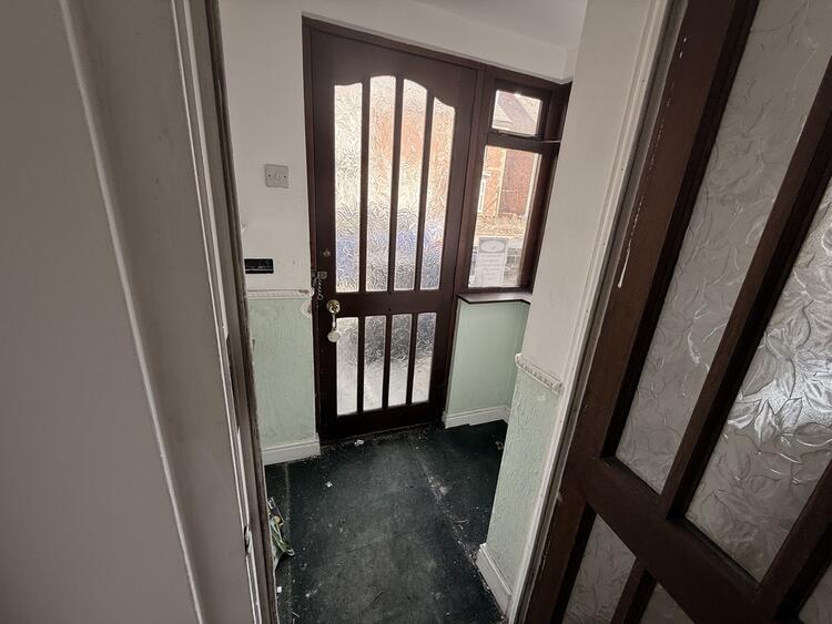 End of Terrace House in Worksop image 4