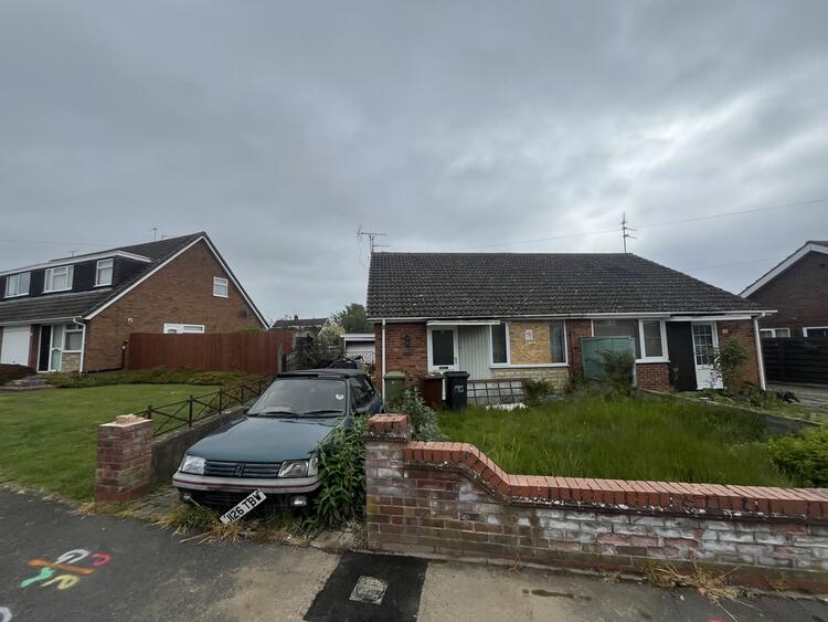 Semi-detached Bungalow in Corby