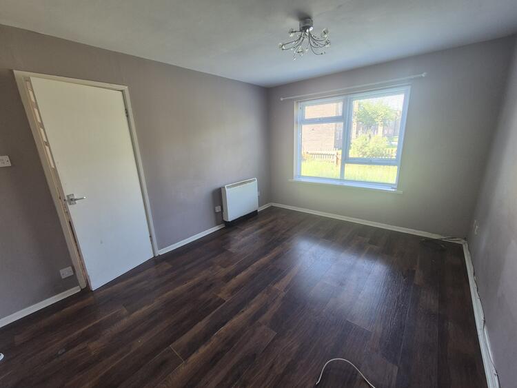 Terraced House in Southport image 5