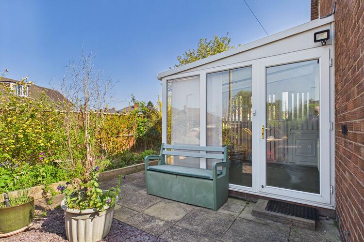 117 Dicksons Drive, Newton, Chester, Cheshire CH2 2BT