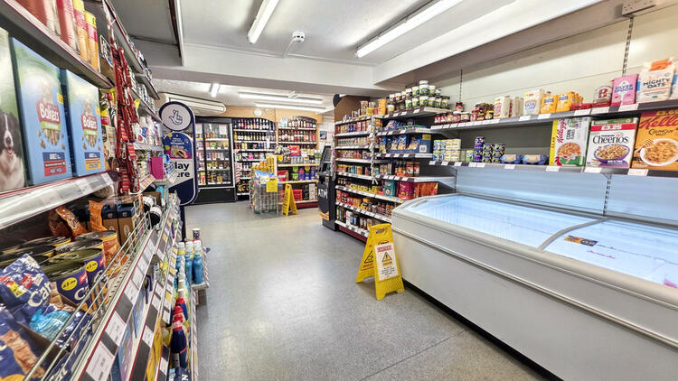 41 Abbey Road, Torquay, Devon TQ2 5NQ
