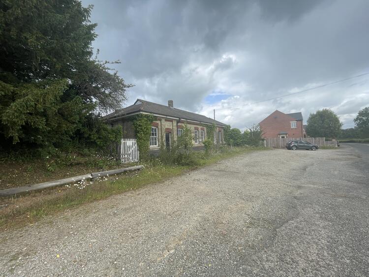 Commercial Property in Grantham image 5