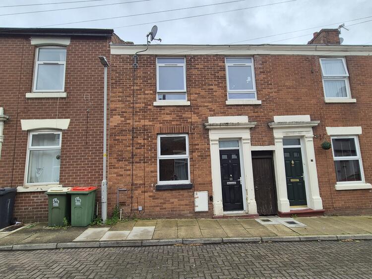 Terraced House in Preston image 2