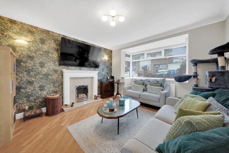 34 Bankside, Clayton-Le-Woods, Chorley, Lancashire PR6 7PZ