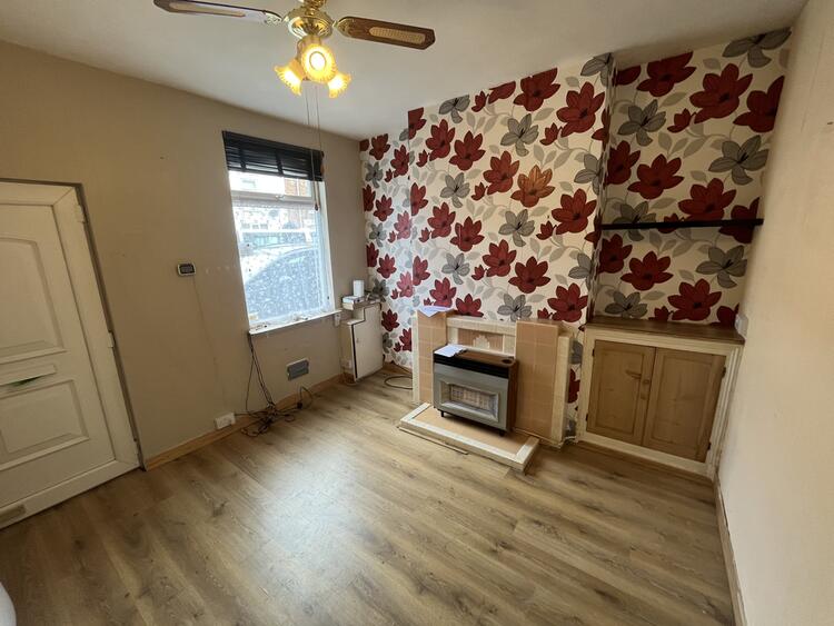 52 Waterloo Street, Burton-On-Trent, Staffordshire DE14 2NB