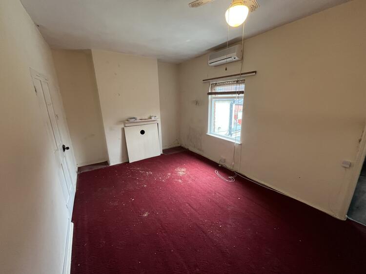 52 Waterloo Street, Burton-On-Trent, Staffordshire DE14 2NB
