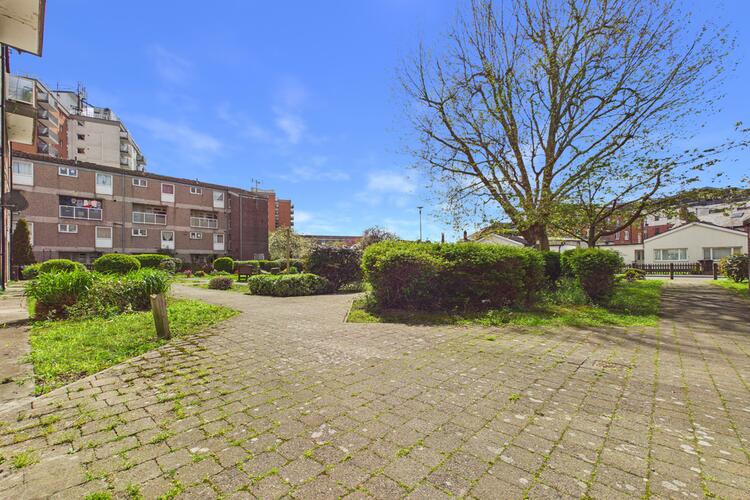 Maisonette in Chester image 3