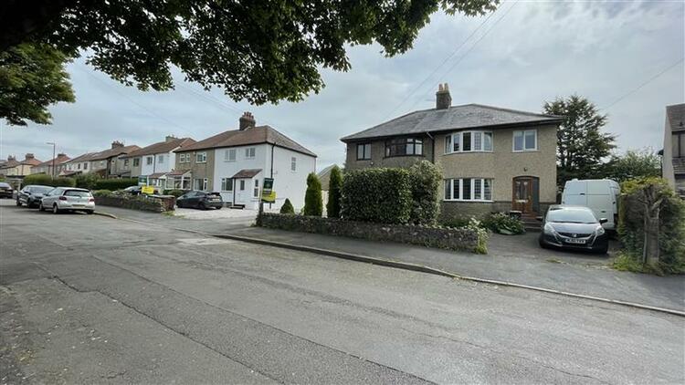 Semi-detached House in Buxton image 2