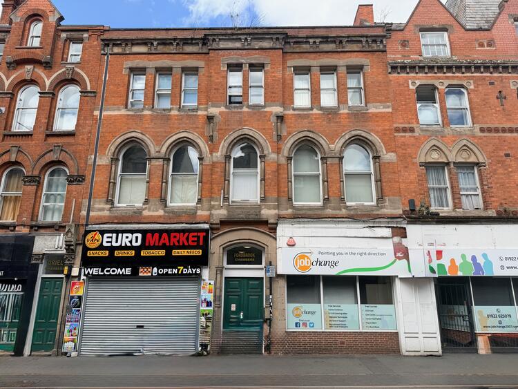 Flat in Walsall image 2