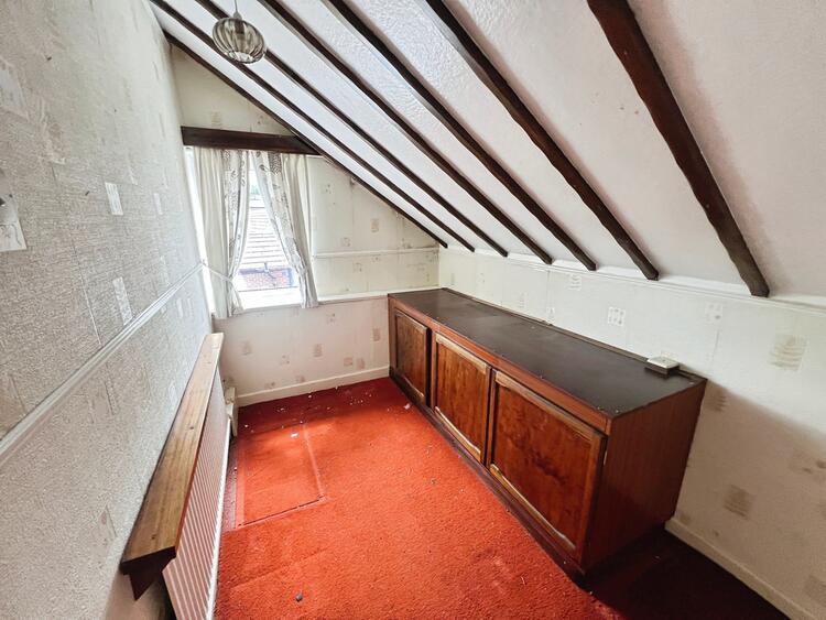 10 Fairmount Avenue, Bolton, Lancashire BL2 5LB