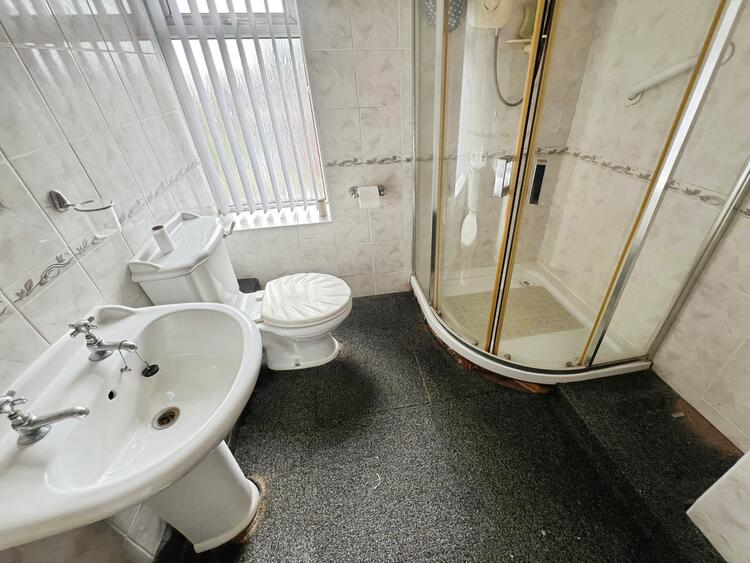 10 Fairmount Avenue, Bolton, Lancashire BL2 5LB