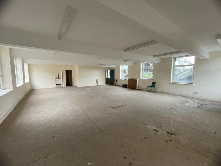 Commercial Property in Otley image 3