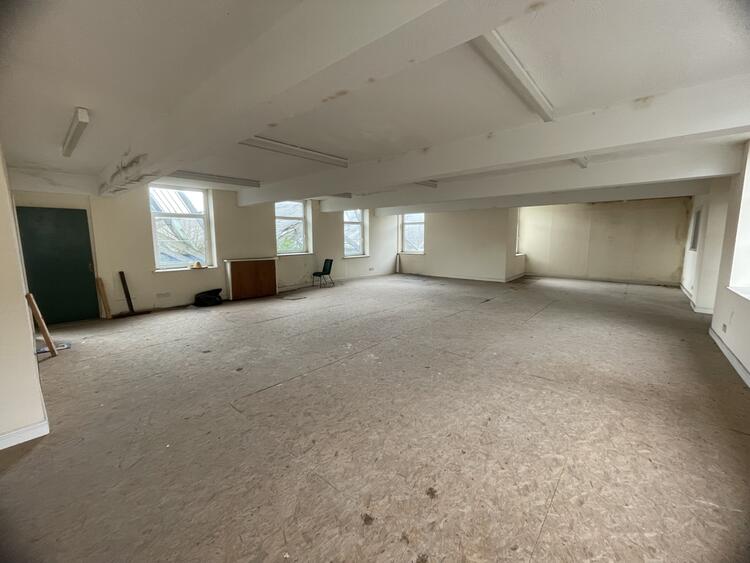 Commercial Property in Otley image 4
