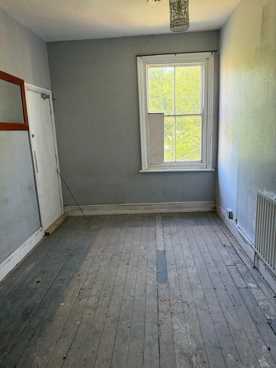 Semi-detached House in Skegness image 5