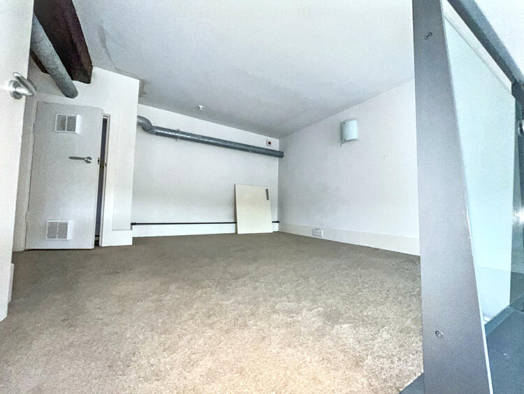 Flat in Mirfield image 2