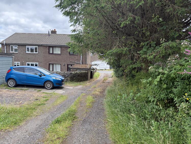 Garages in Sheffield image 5