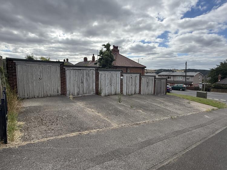 Garages in Barnsley image 3
