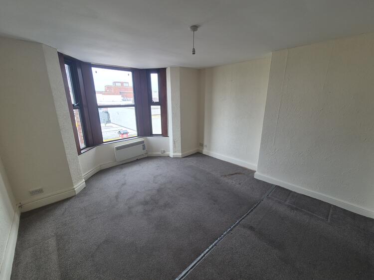 Flat in Southport image 4
