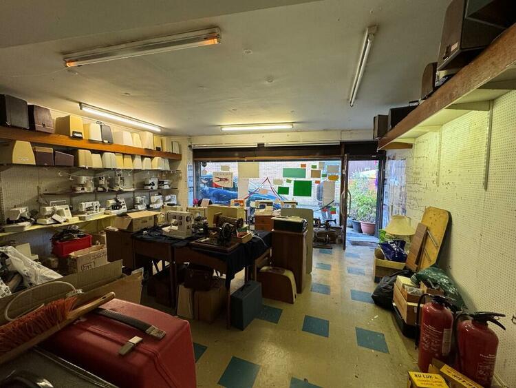 2 Red Lion Yard, Rotherham, South Yorkshire S60 1PN
