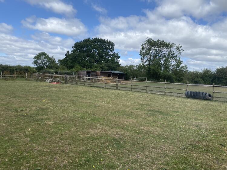 Brookside Stables, Shardlow Road, Aston-On-Trent, Derby, Derbyshire DE72 2AN