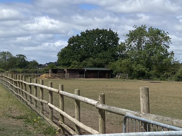 Brookside Stables, Shardlow Road, Aston-On-Trent, Derby, Derbyshire DE72 2AN