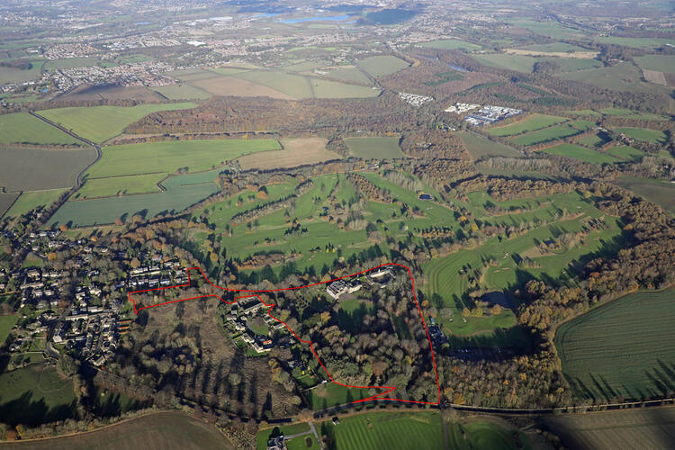 Commercial Property in Wakefield image 5