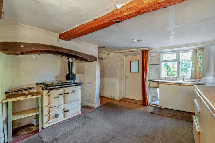 Detached House in Oakham image 2