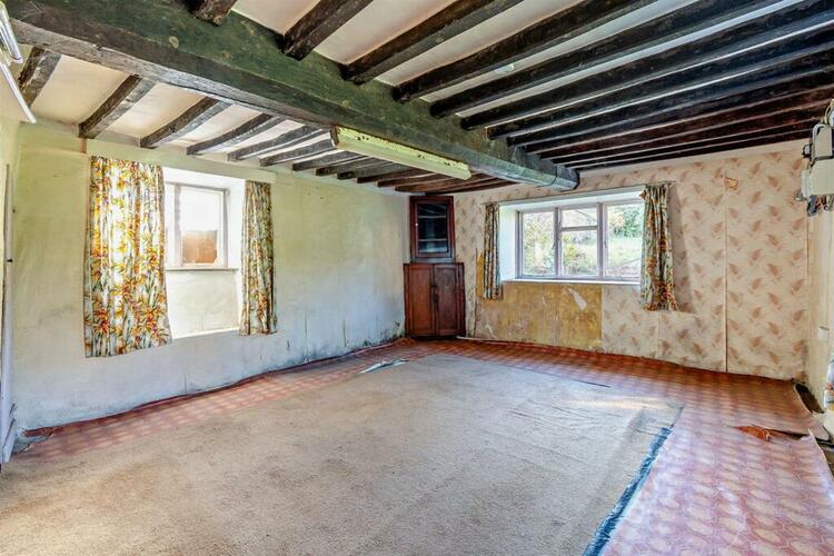 Detached House in Oakham image 4