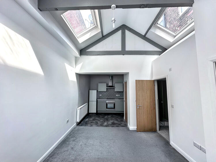 Apartment in Sheffield image 2