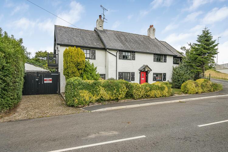 Detached House in Poulton-Le-Fylde image 4